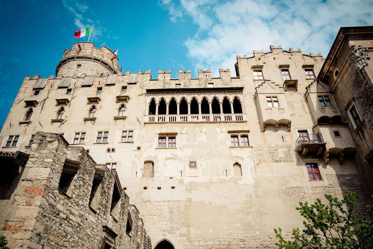 Autunno in Trentino: eventi, sagre e festival da non perdere nel 2025 1 autunno in trentino - autumnus castello del buonconsiglio