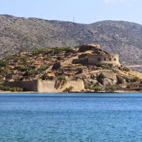 Spinalonga, l’isola che racconta: storia, emozioni e consigli per la visita 1 isola di spinalonga creta